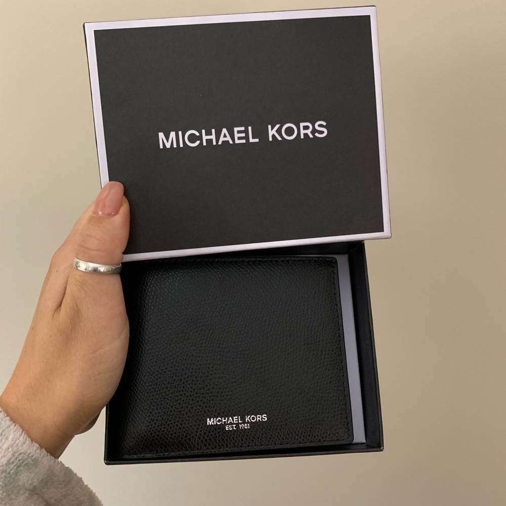 Michael Kors Men’s Wallet. NWT